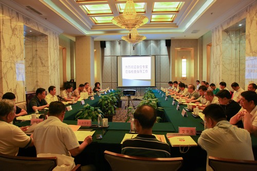 “魯班獎(jiǎng)”專家組復(fù)查驗(yàn)收檸條塔礦井工程