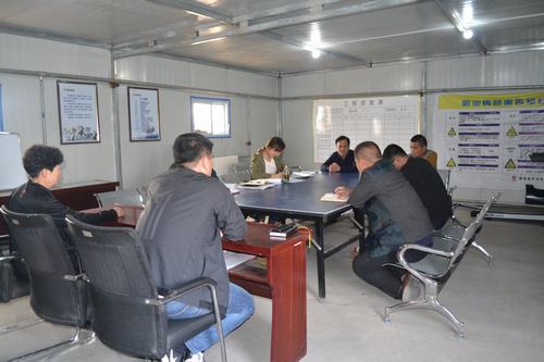 “雙節(jié)”前夕，“三送”到基層