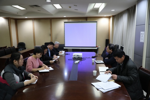 建設(shè)集團第二督導組深入路橋分公司對“講政治、敢擔當、改作風”專題教育進行督導