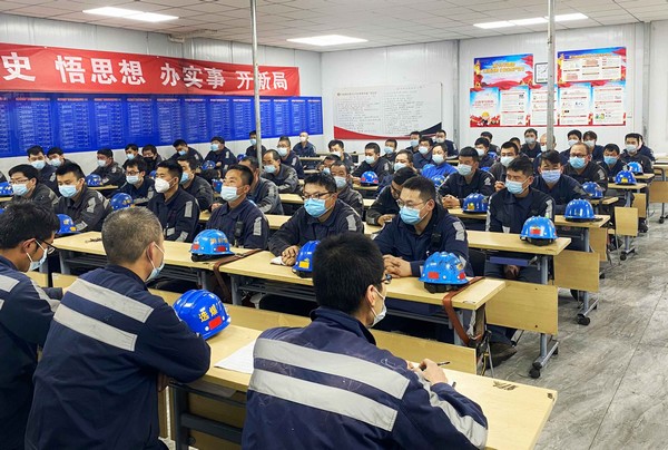 陜煤建設(shè)洗選煤運(yùn)營(yíng)公司紅柳林洗煤廠項(xiàng)目部：應(yīng)戰(zhàn)酷夏，防暑降溫有“涼”策