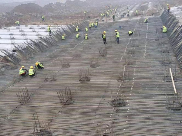 陜煤建設(shè)漢中分公司抓重點、克難點、保節(jié)點，全面掀起施工建設(shè)新高潮