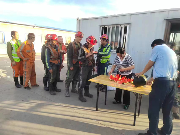 陜煤建設(shè)機電安裝公司：“花式”助平安，巾幗在行動