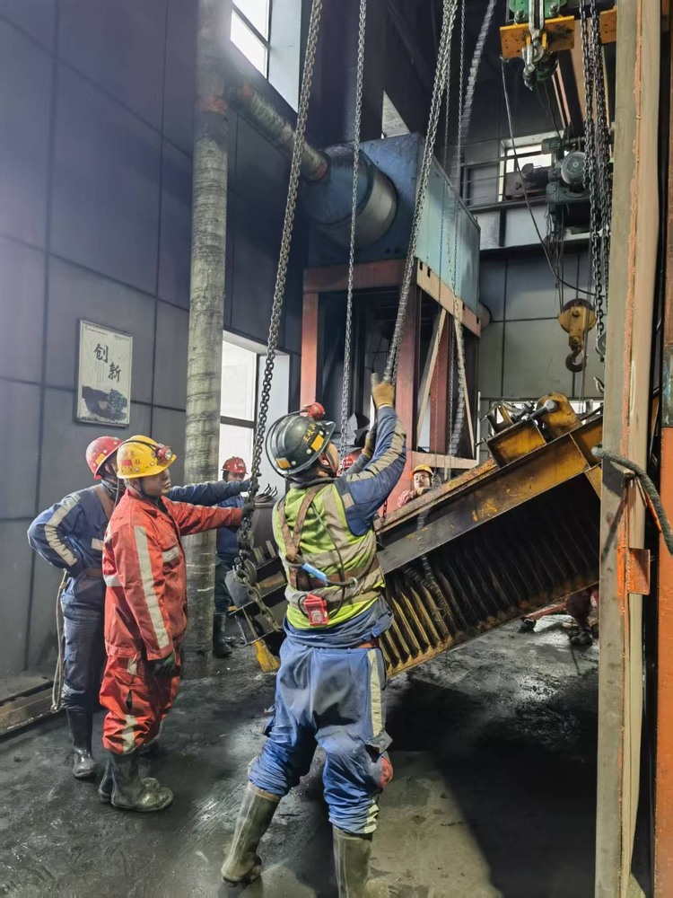 陜煤建設機電安裝公司檸條塔項目部：高效搶修保運轉(zhuǎn)