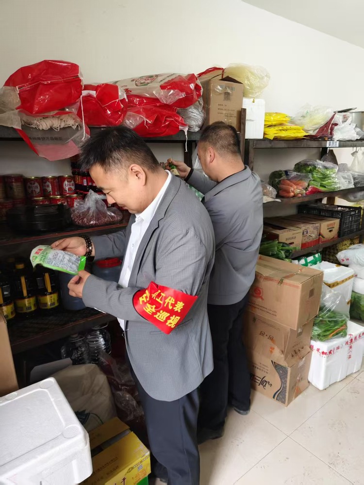 陜煤建設(shè)煤礦運(yùn)營服務(wù)分公司：“紅袖章”守護(hù)安全防線