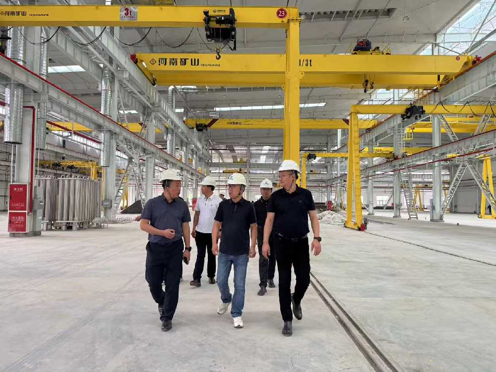 李云鵬赴漢中分公司自貢龐源智能塔機(jī)制造項(xiàng)目開(kāi)展重點(diǎn)建設(shè)項(xiàng)目大檢查