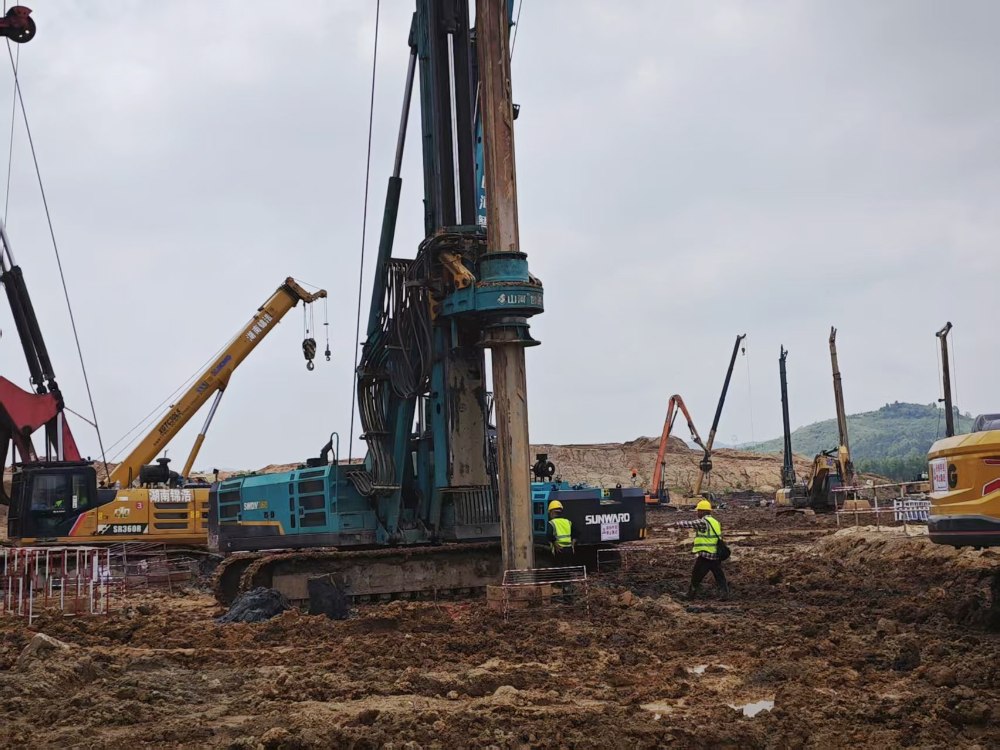 陜煤建設(shè)漢中分公司：陜煤電力上高2×1000MW清潔煤電擴建項目樁基工程取得關(guān)鍵進展