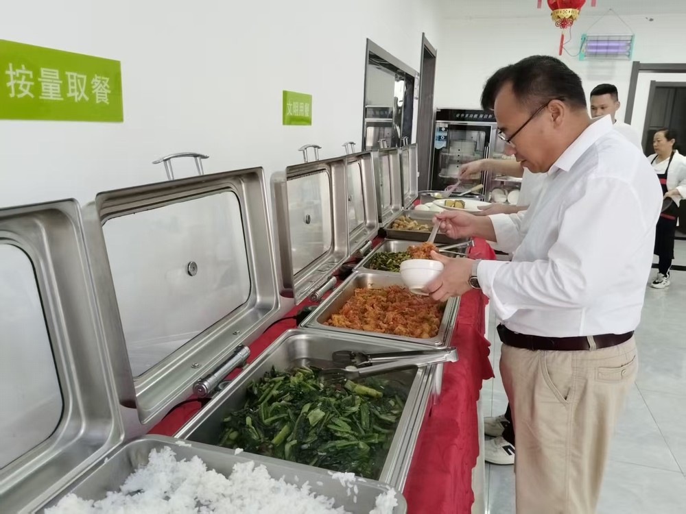 陜煤建設(shè)礦建三公司:從“舌尖”到“心間” 守護(hù)職工幸?！笔场肮?></div>
                                <div   id=