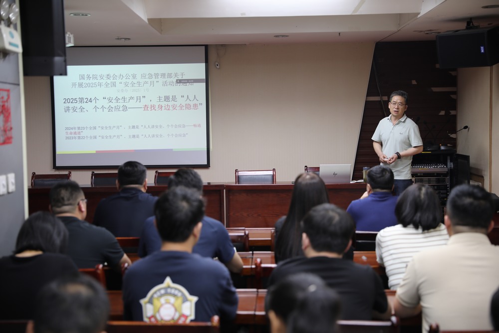 陜煤建設(shè)路橋分公司以宣傳為墨，繪就安全發(fā)展新圖景