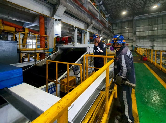 陜煤建設(shè)洗選煤運(yùn)營公司紅柳林洗煤廠項(xiàng)目部：心有猛虎，細(xì)嗅薔薇