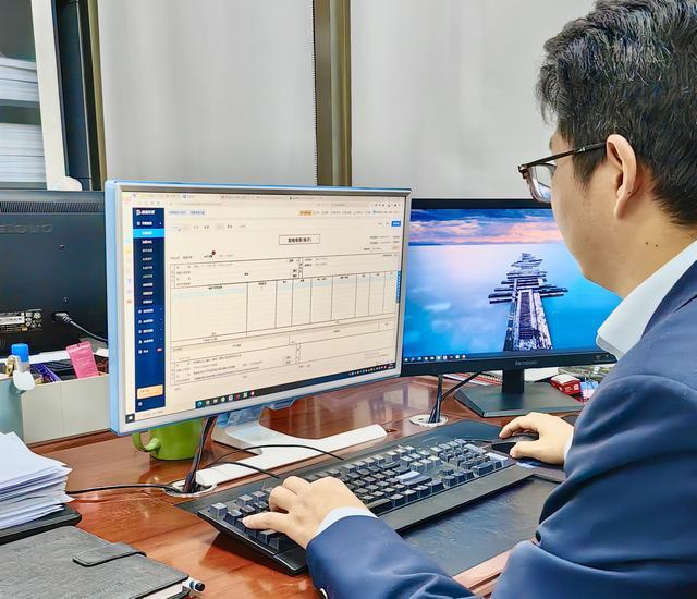 規(guī)尺之內(nèi)，煙火之外