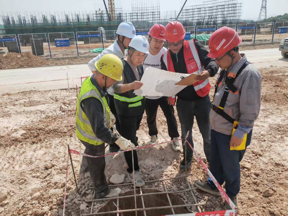 陜煤建設(shè)天工公司：“黨建＋”匯聚磅礴力量，驅(qū)動(dòng)高質(zhì)量發(fā)展新引擎