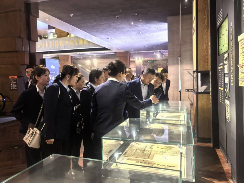 陜煤建設(shè)物資設(shè)備管理黨支部開(kāi)展“緬懷革命英烈，傳承紅色基因”主題黨日活動(dòng)