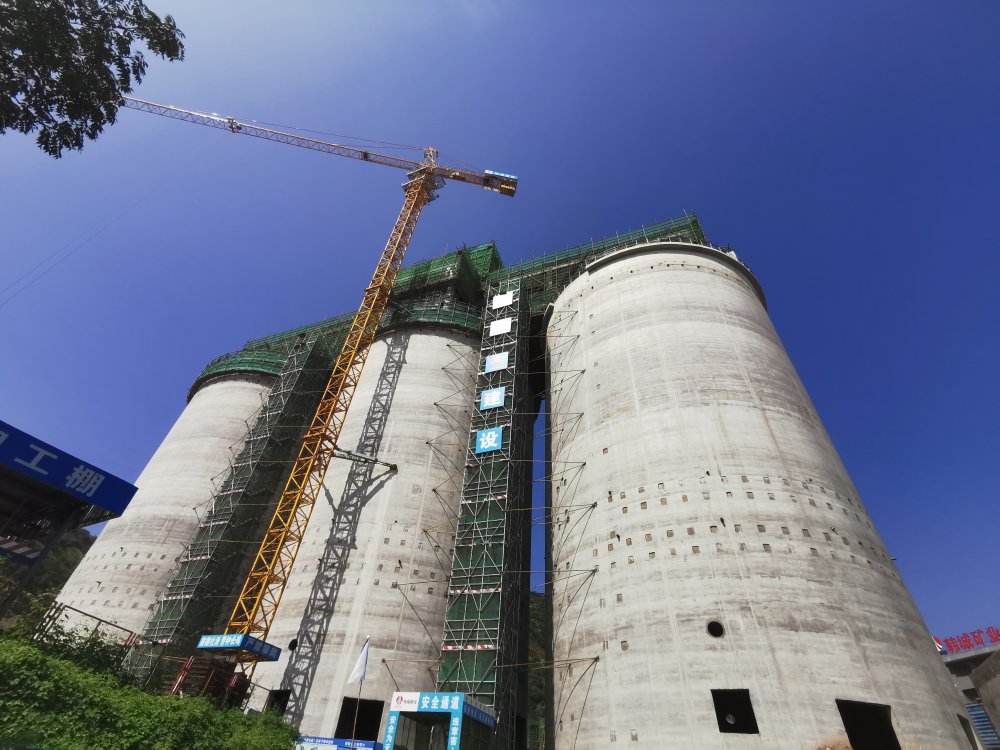 陜煤建設(shè)韓城分公司土建十一部：中秋月照施工路，國慶情燃建設(shè)魂