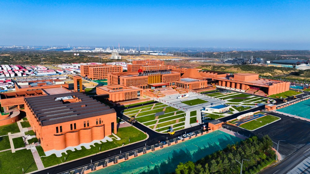 陜煤建設天工公司承建的榆林化學1#、2#宿舍樓工程順利通過竣工驗收