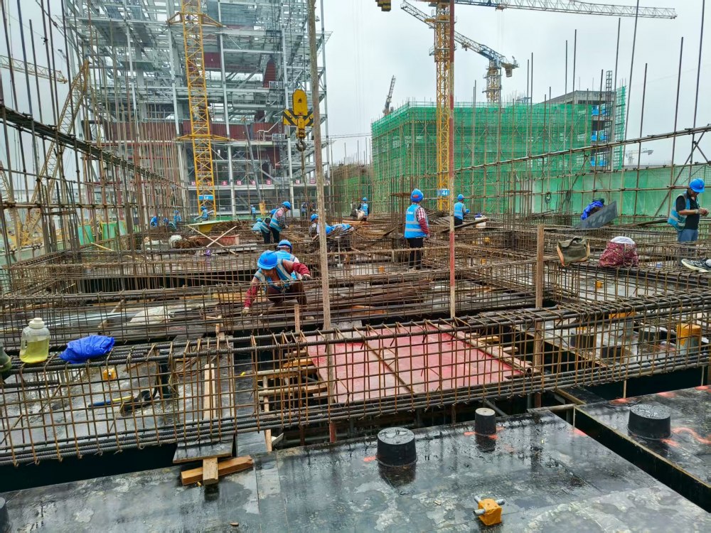 陜煤建設(shè)韓城分公司土建四項(xiàng)目部：歲寒攻堅(jiān)正當(dāng)時(shí)，鐵軍鏖戰(zhàn)展雄風(fēng)